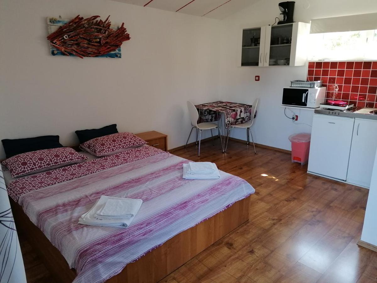 Nice Studio Near Centar+Free Parking Rovinj Exteriör bild